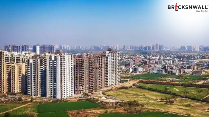 What makes a buyer attracted to buying property in Noida?
