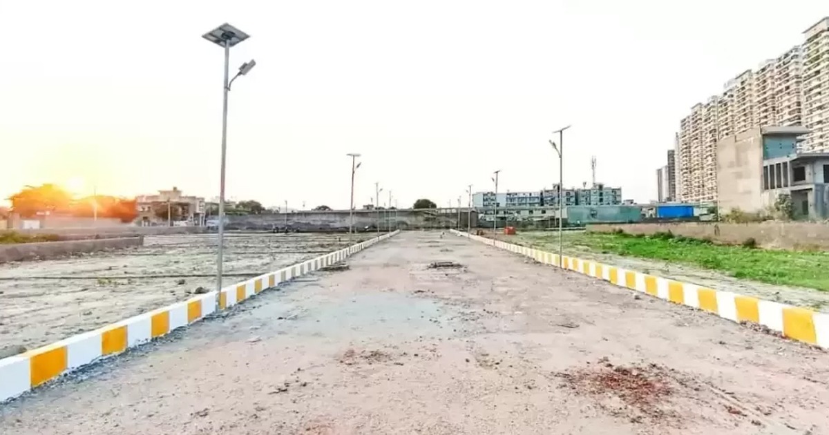 Eight Housing Plots on Offer in New Township in Greater Noida