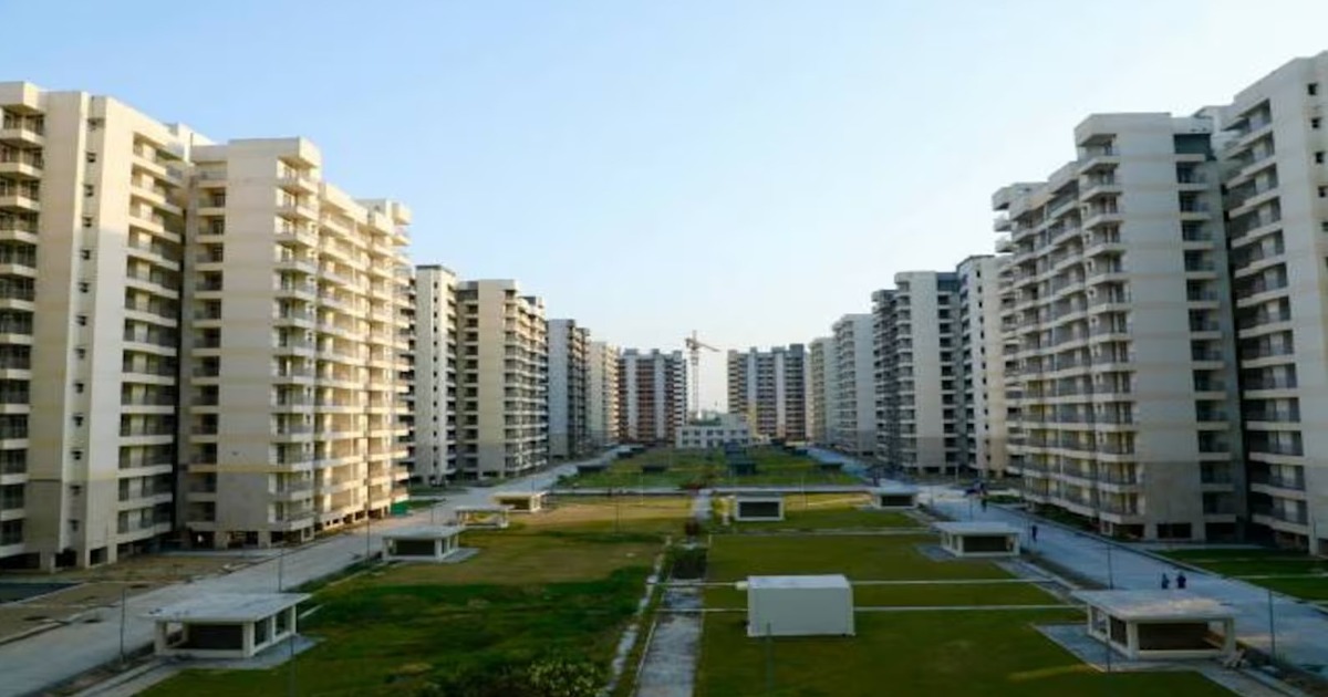 The CEO of MakeMyTrip and the CHRO of Genpact both purchased a Rs 33 crore flat in Gurgaon